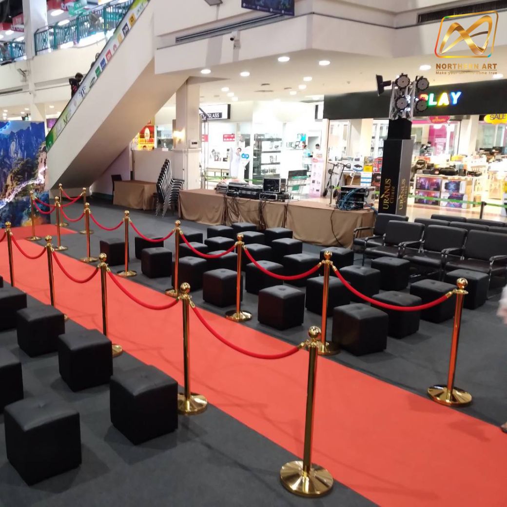 เช่าเสากั้นบริเขต สแตนเลสหัวกลมสีทอง พร้อมสายผ้าคล้อง สีแดง ดำ เทา เหลือง เขียว น้ำเงิน ม่วง ชมพู ขาว ส้ม ( ราคาต่อเสา )