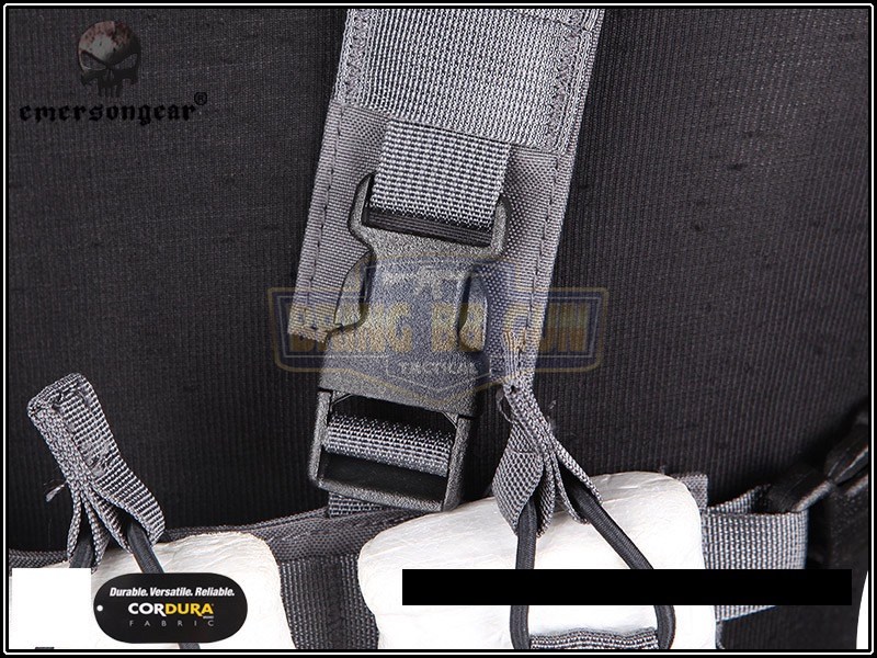 D3CR Tactical Chest Rig ยี่ห้อ Emerson (EmersonGear D3RC Tactical Chest Rig)