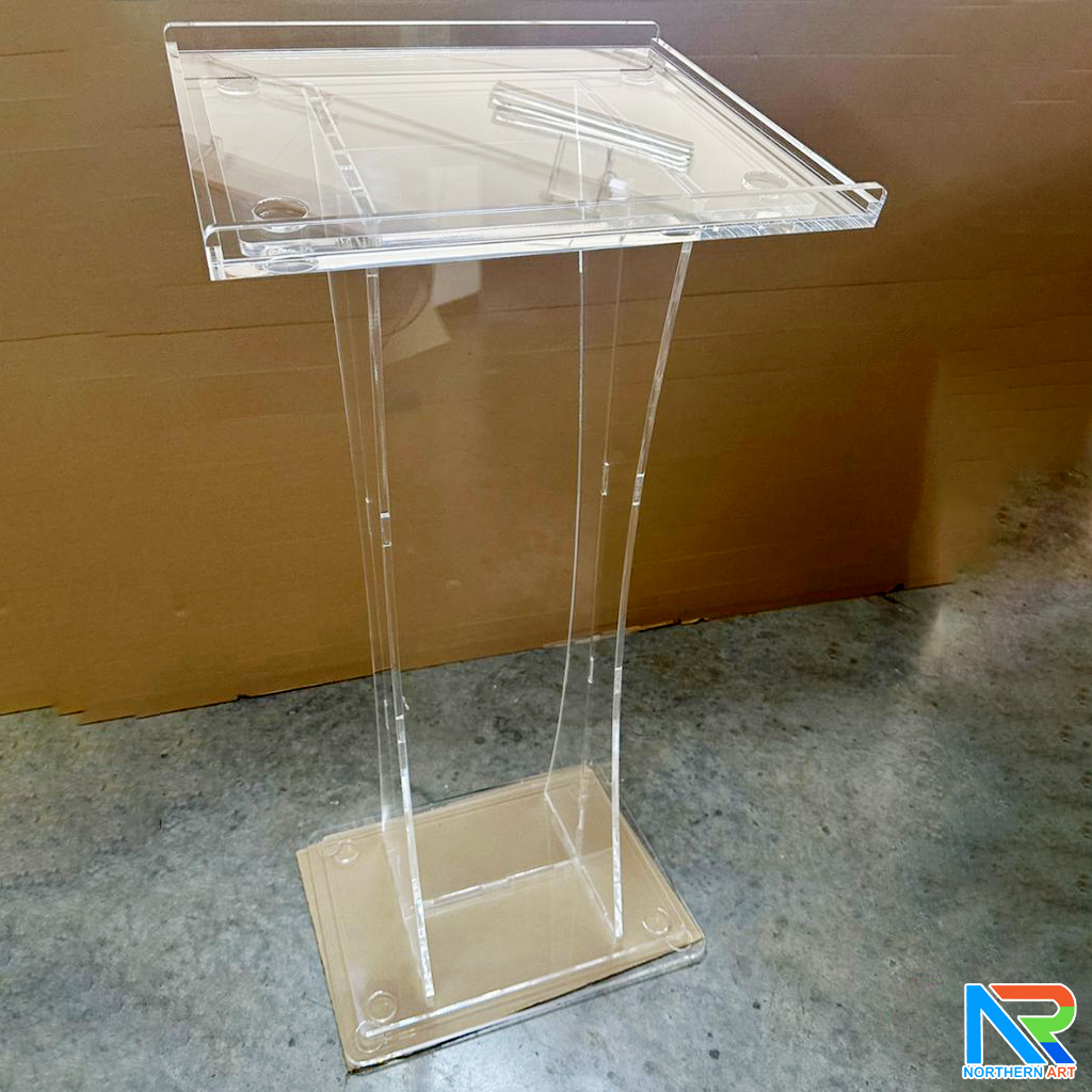 โพเดียม อะคริลิคใส AC-04 ขนาด (W) 55 x (L) 45 x (H)115 ซม.TOP เอียงพร้อมกันตก วัสดุอะคริลิคใส หนา 10-20 มม.