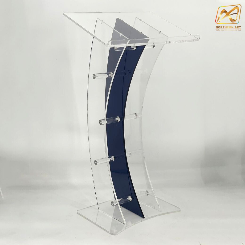 โพเดียมอะคริลิคใส และอะคริลิคสีน้ำเงิน ขนาด(W)60 x (L)42 x (H)113 cm. TOP เอียงพร้อมกันตก