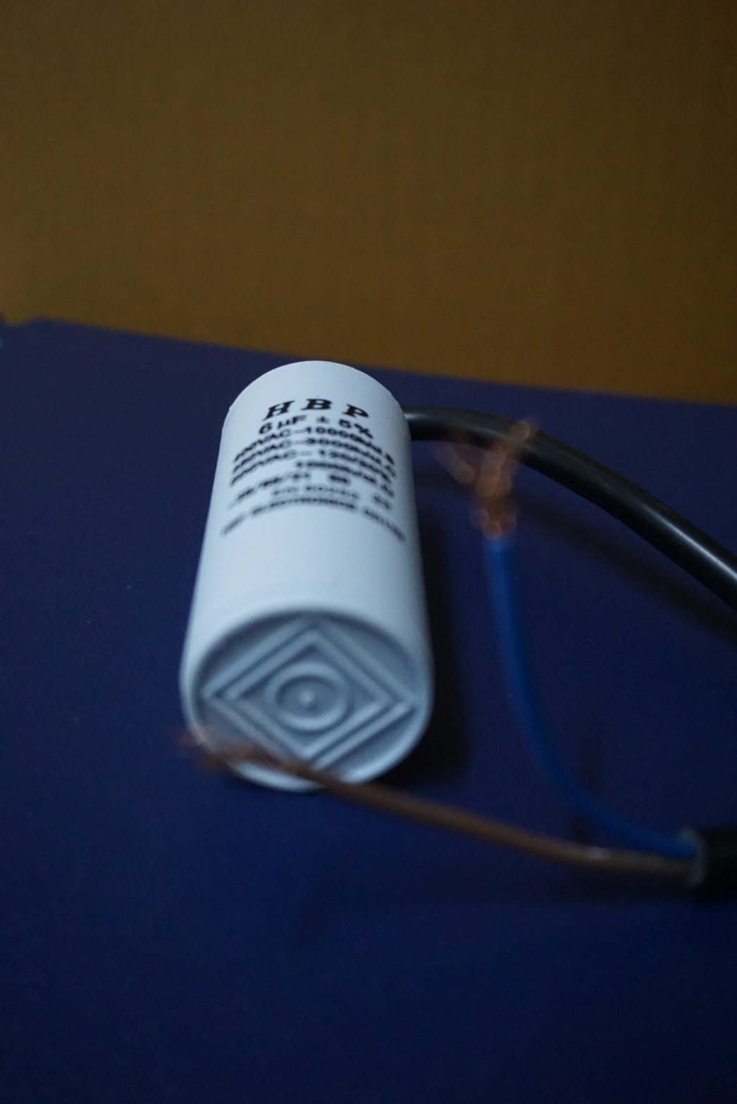 0000968 คาปาซิเตอร์/คาปาซิสเตอร์ 6uF 450V. (ชนิดสาย) CAPACITOR 6 uF 450V.