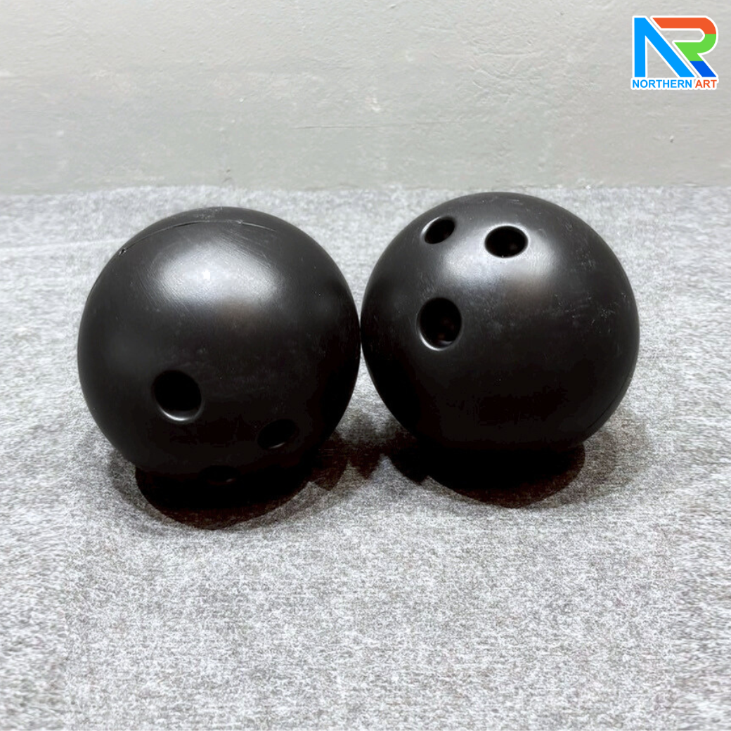 พินโบว์ลิ่ง สีขาว ขนาดพินสูง 38 ซม. 1 SET มี PIN 10 ชิ้น พร้อมลูกบอลสีดำ 2 ลูก