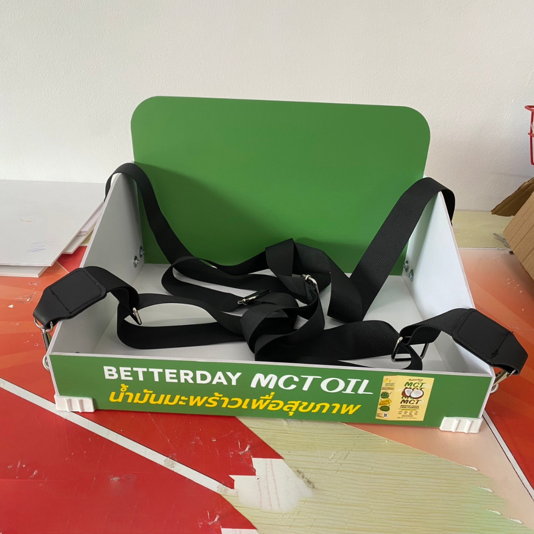 SAMPLING MOBILE TRAY ถาดแจกเคลื่อนที่ ขนาด (W)37 x (D)27 x (H)23 cm. วัสดุพลาสวูดหนา 3 มม. พร้อมสายคล้องคอ