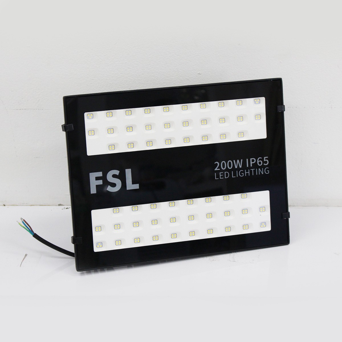 สปอร์ตไลท์ FSL-SPL-808A-200W แสงขาวและแสงวอร์มไวท์
