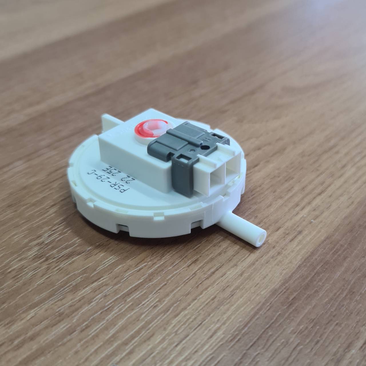 0000690 เพรสเชอร์ เครื่องซักผ้า PANASONIC ขนาด 5.7 ซ.ม.