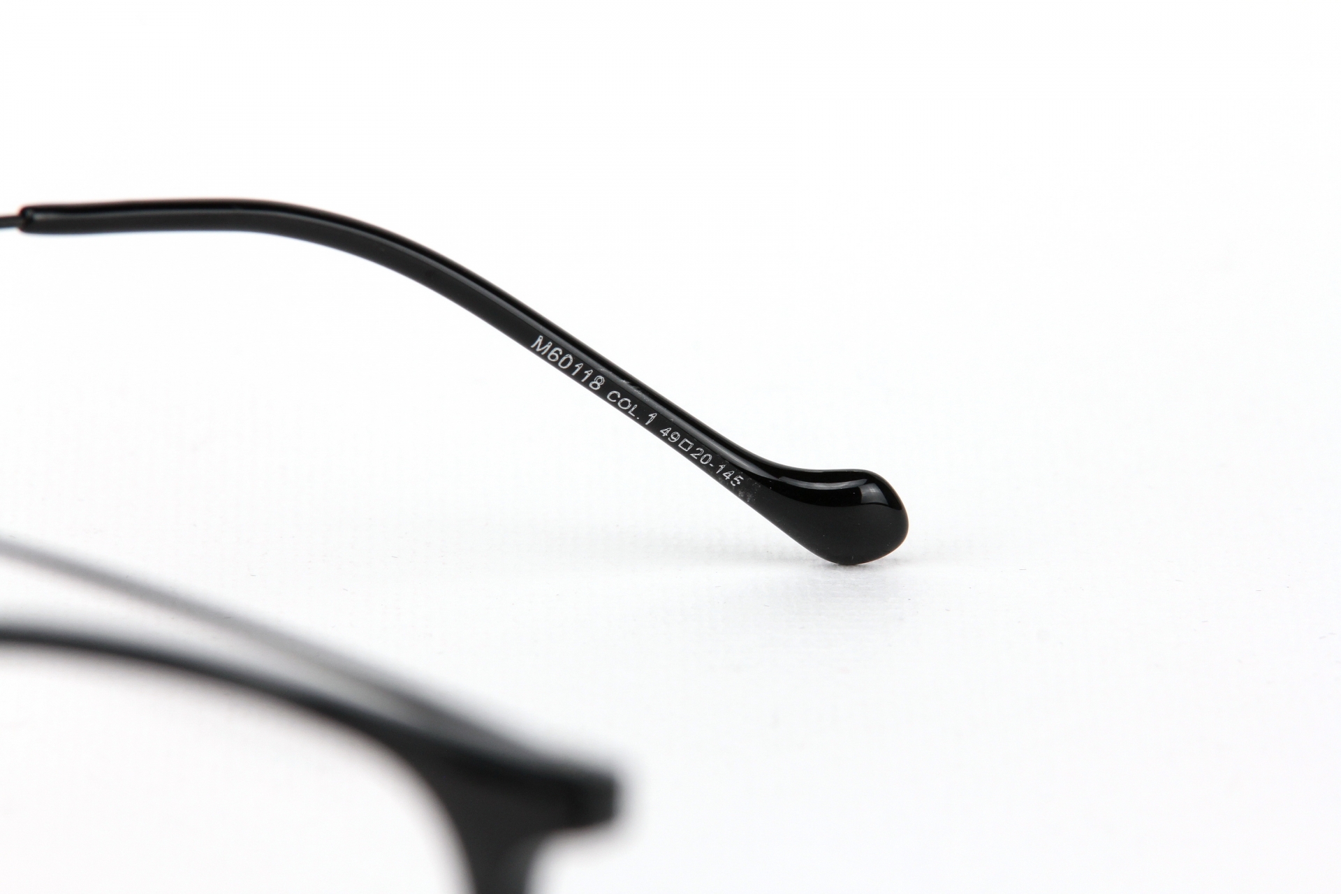 กรอบแว่นสายตา Weekend 60118 C1 Black