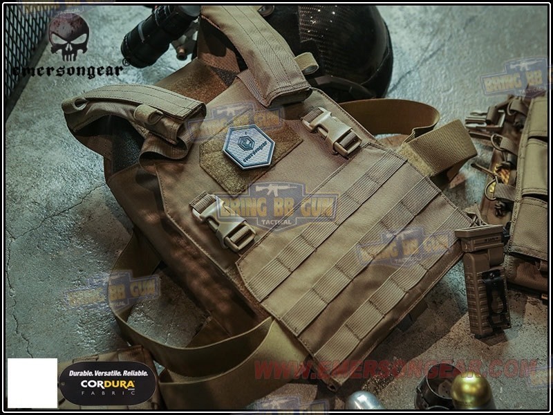 เสื้อเวส รุ่น APC ยี่ห้อ Emerson (Emerson Gear APC Tactical Vest)