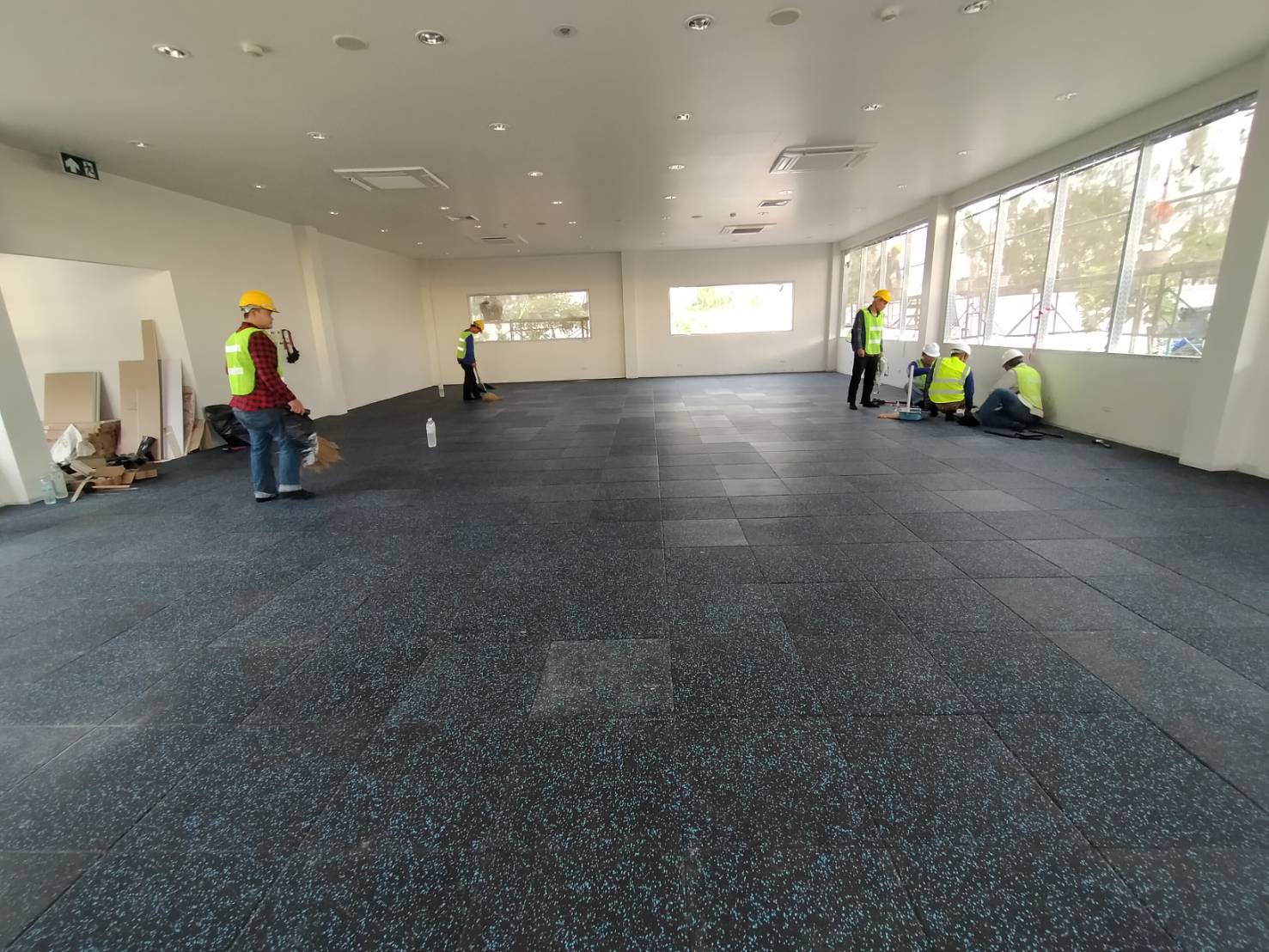 แผ่นปูพื้น แผ่นรองพื้น แผ่นปูพื้นกันกระแทก