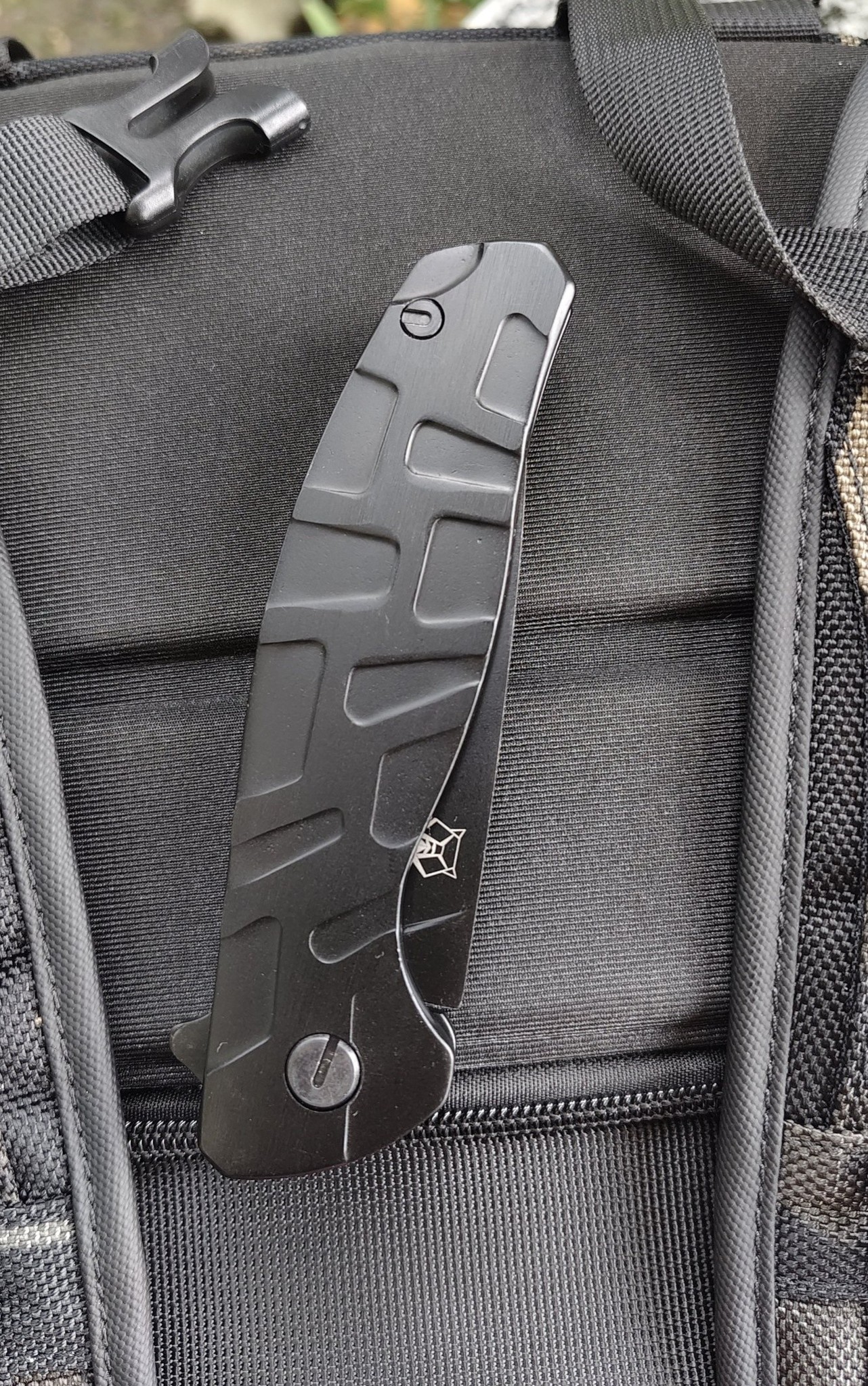 🔥The Bear Shadow 🔥 ดำดิ่งสู่ประสบการณ์เหนือระดับกับมีดพับดีไซน์เฉียบคม The Bear Shadow ไม่ใช่แค่อุปกรณ์ แต่คือส่วนหนึ่งที่เติมเต็มไลฟ์สไตล์ของคุณ