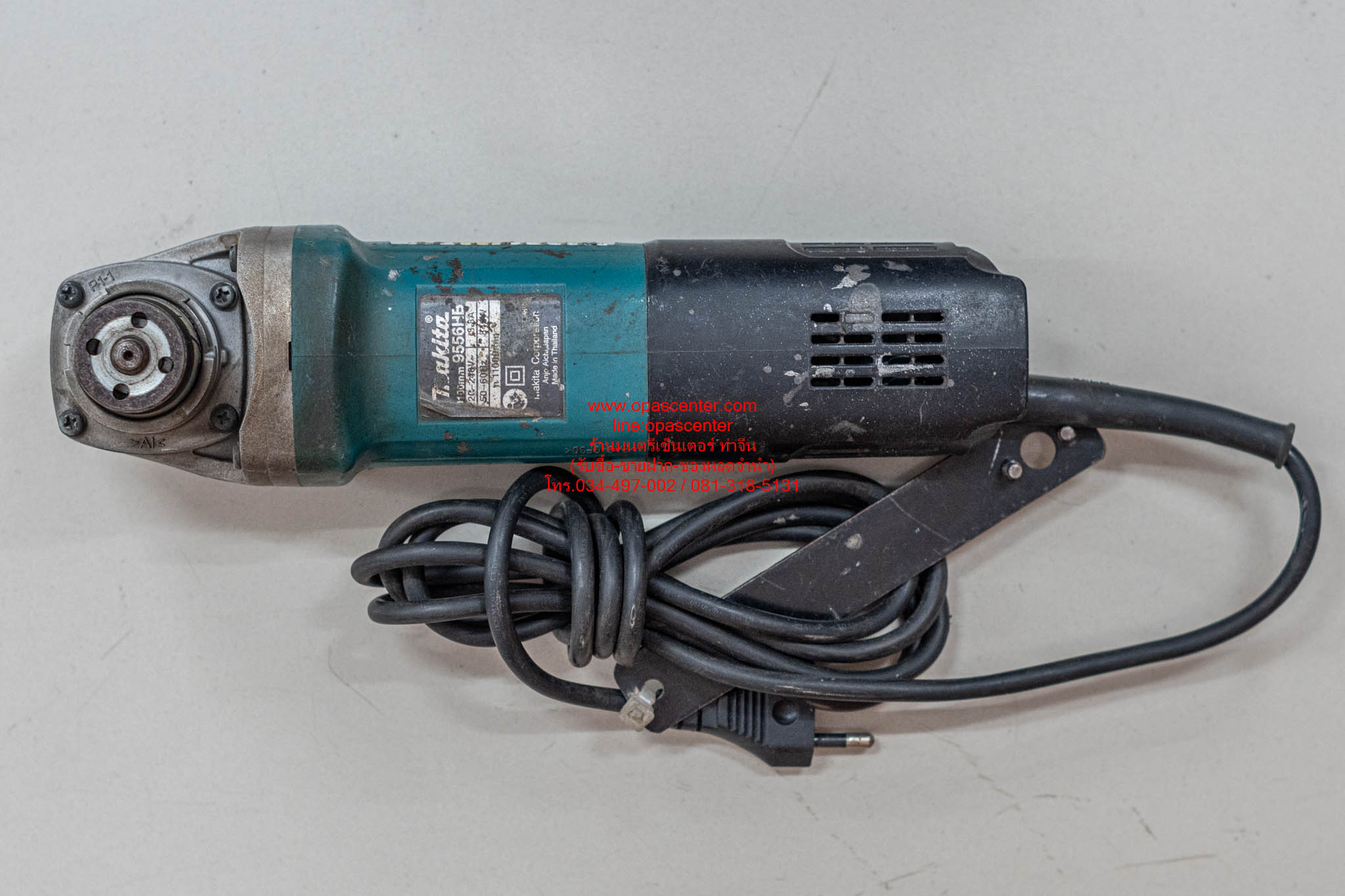 เครื่องเจียรไฟฟ้า มากีต้าร์ MAKITA 4 นิ้ว 840 วัตต์ รุ่น 9556HB สวิทซ์ท้าย ความเร็วรอบ 11,000 รอบ/นาที ของแท้ มือสอง สภาพดี