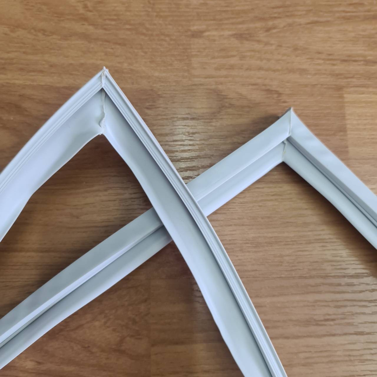 0000687 ขอบยาง ตู้เย็น ชาร์ป (ขอบล่าง) ขอบตู้เย็นชาร์ป SHARP รุ่น SJ-D30M-SLG ขอบยาง 2 ประตู