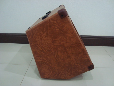 ตู้แอมป์กีต้า QUAKE รุ่น AG-15 อะคูสติก ของใหม่ เสียงดี ลายไม้ ตั้งเฉียงได้