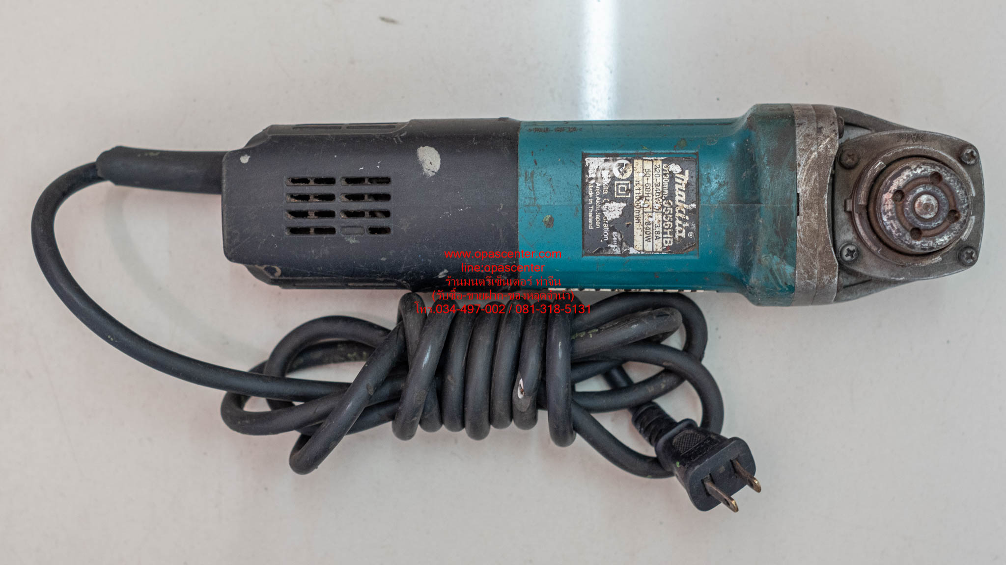 เครื่องเจียร์ มากีต้าร์ MAKITA 4 นิ้ว 840 วัตต์ รุ่น 9556HP ความเร็วรอบ 11,000 รอบ/นาที ของแท้ มือสอง สภาพดี