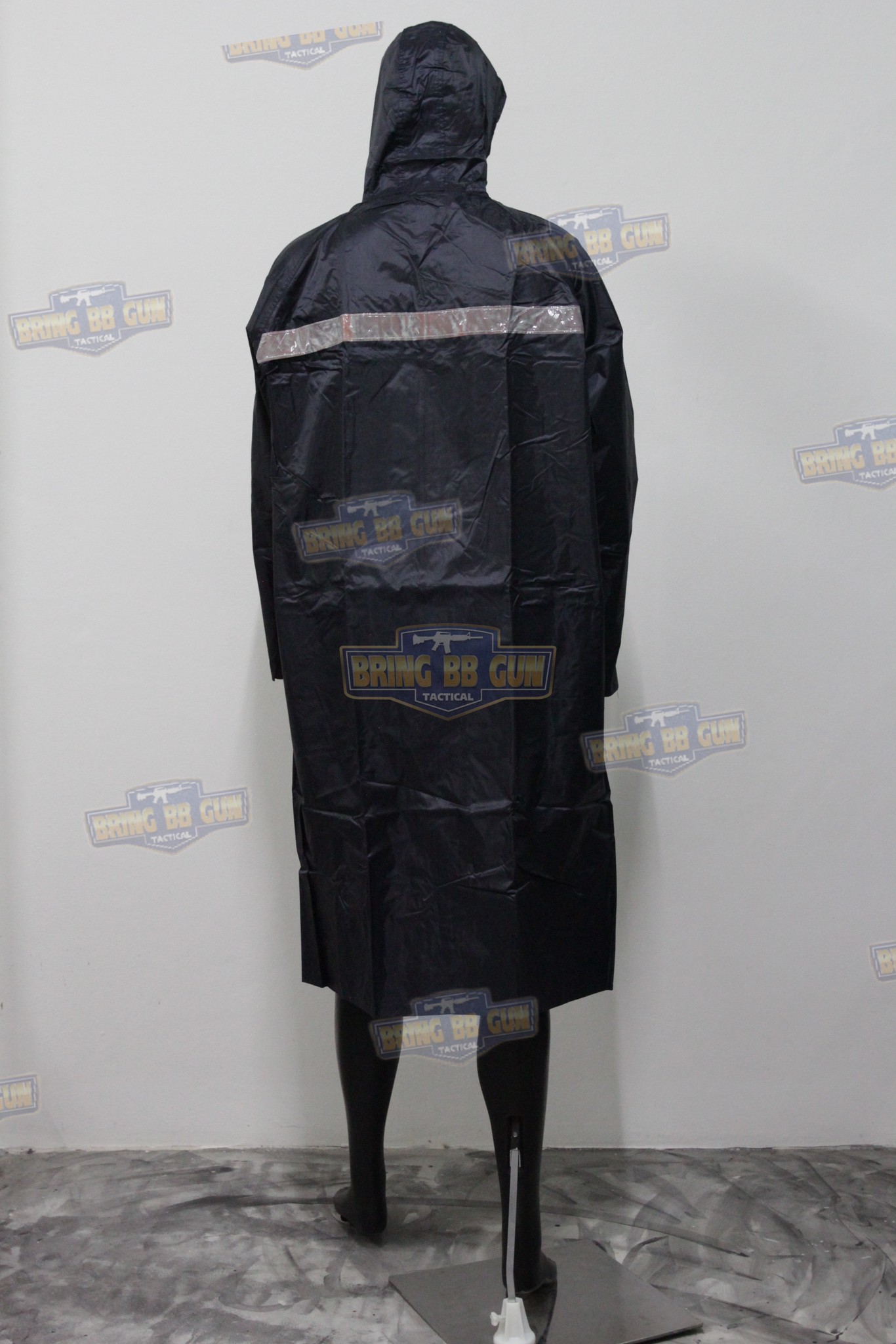 เสื้อโค้ดกันฝน ตราช้าง (Danko) เสื้อกันฝนคลุมยาว 998 (Raincoat) (มีแถบสะท้อนแสงด้านหลัง) (ชุดกันฝน) (เสื้อคลุม) (เสื้อกันฝน) (เสื้อกันฝนรถจักรยานยนต์) (กันฝน) (หน้าฝน) (เดินป่า) (ขี่มอเตอร์ไซค์)