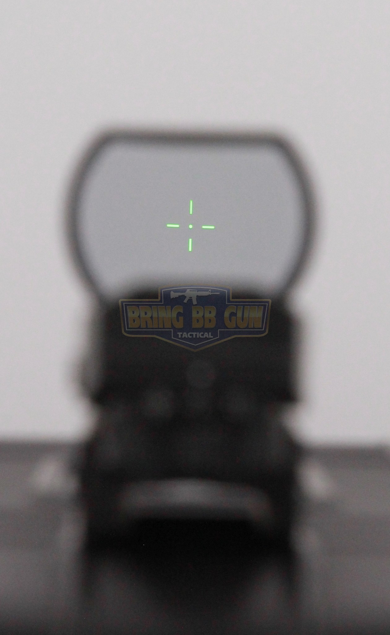 ดอท C-More หน้าเหลี่ยม (C-more คนเหล็ก)