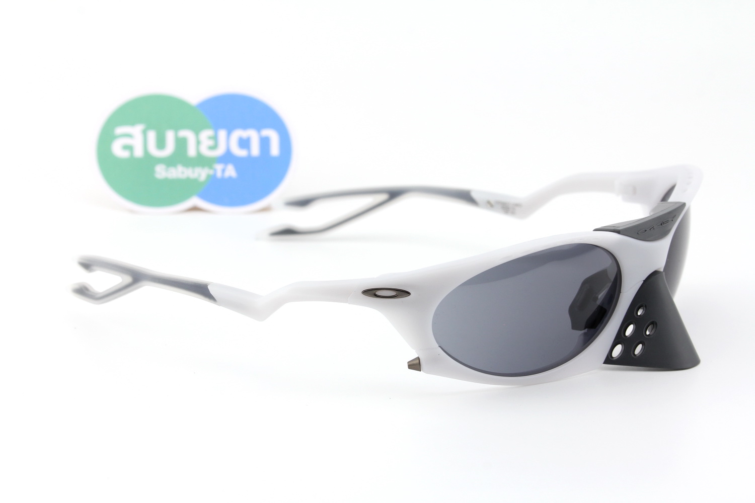 Oakley PLANTARIS Matte Vapor / Prizm Grey SKU#OO9437-06