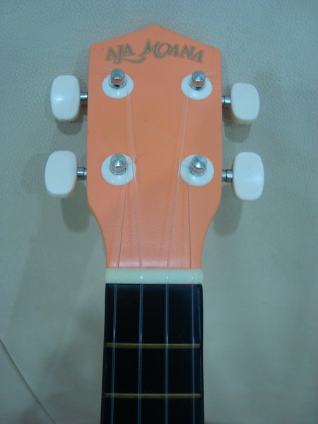 อคูเลเล่ UKULELE ยี่ห้อ AJA MAONA ของใหม่ ขนาด Soprano รุ่น UK21L-ORG สีส้ม เสียงดี ขายถูก