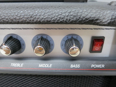 ตู้แอมป์เบส Quake รุ่น GB-15 ดอก 6 นิ้ว ของใหม่ เสียงดี ขายถูก