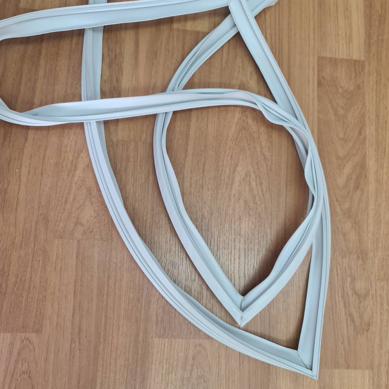 0000679 ขอบยางตู้เย็น ขอบประตูตู้เย็น สองประตู Sanyo รุ่น sr-f21 5b st ซันโย