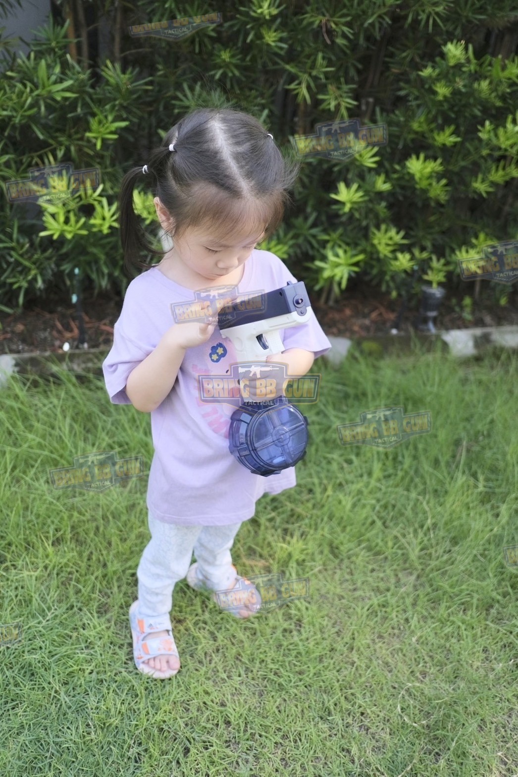 ปืนฉีดน้ำไฟฟ้า รุ่น Glock (ปืนฉีดน้ำของเล่น) (ปืนฉีดน้ำอัตโนมัติ) (ยิงได้ต่อเนื่อง)