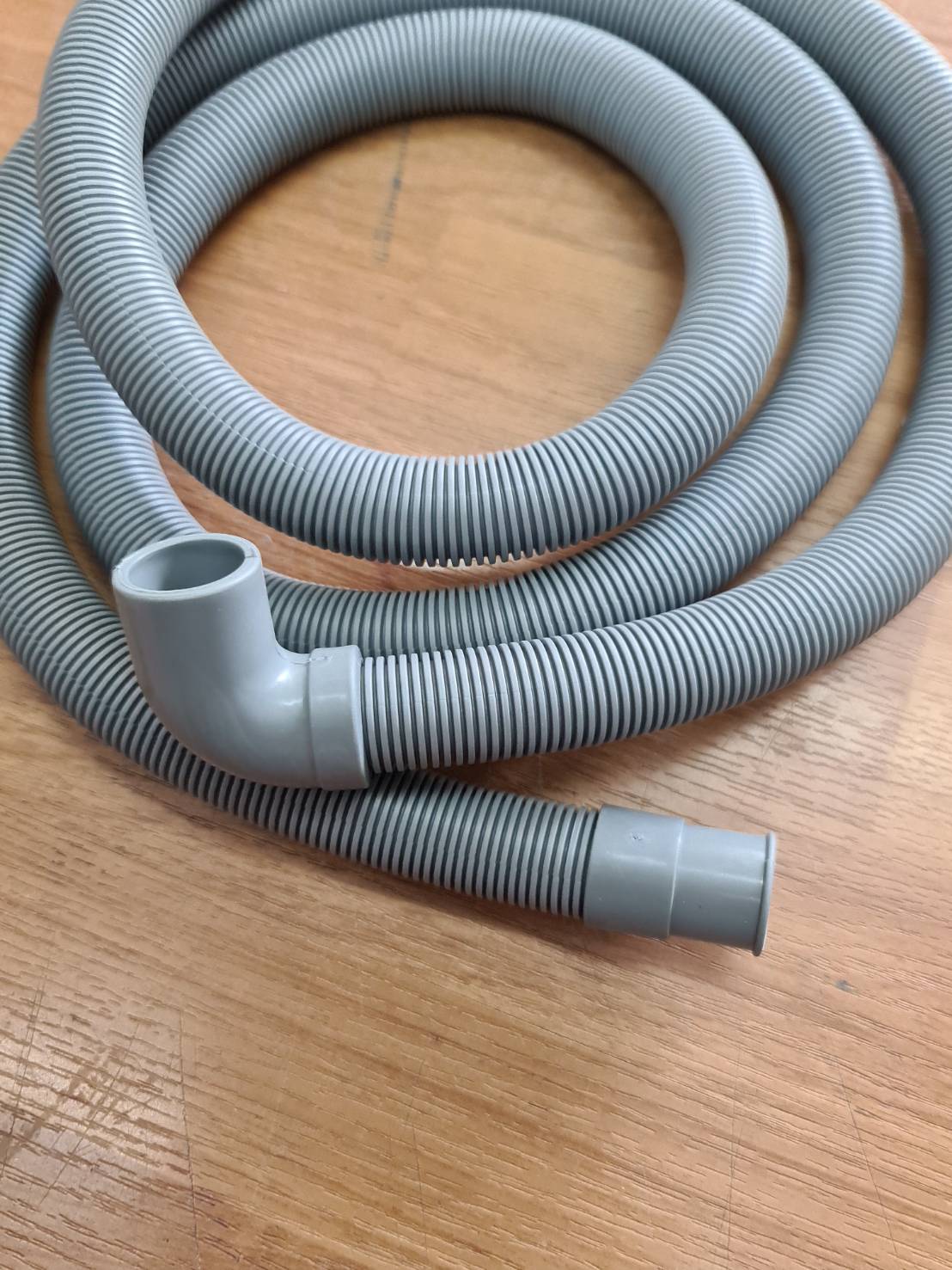 0000856 อะไหล่ อะไหล่เครื่องซักผ้า ท่อน้ำทิ้ง เครื่องซักผ้า 1300311 หัวงอ (ยาว 2 เมตร)