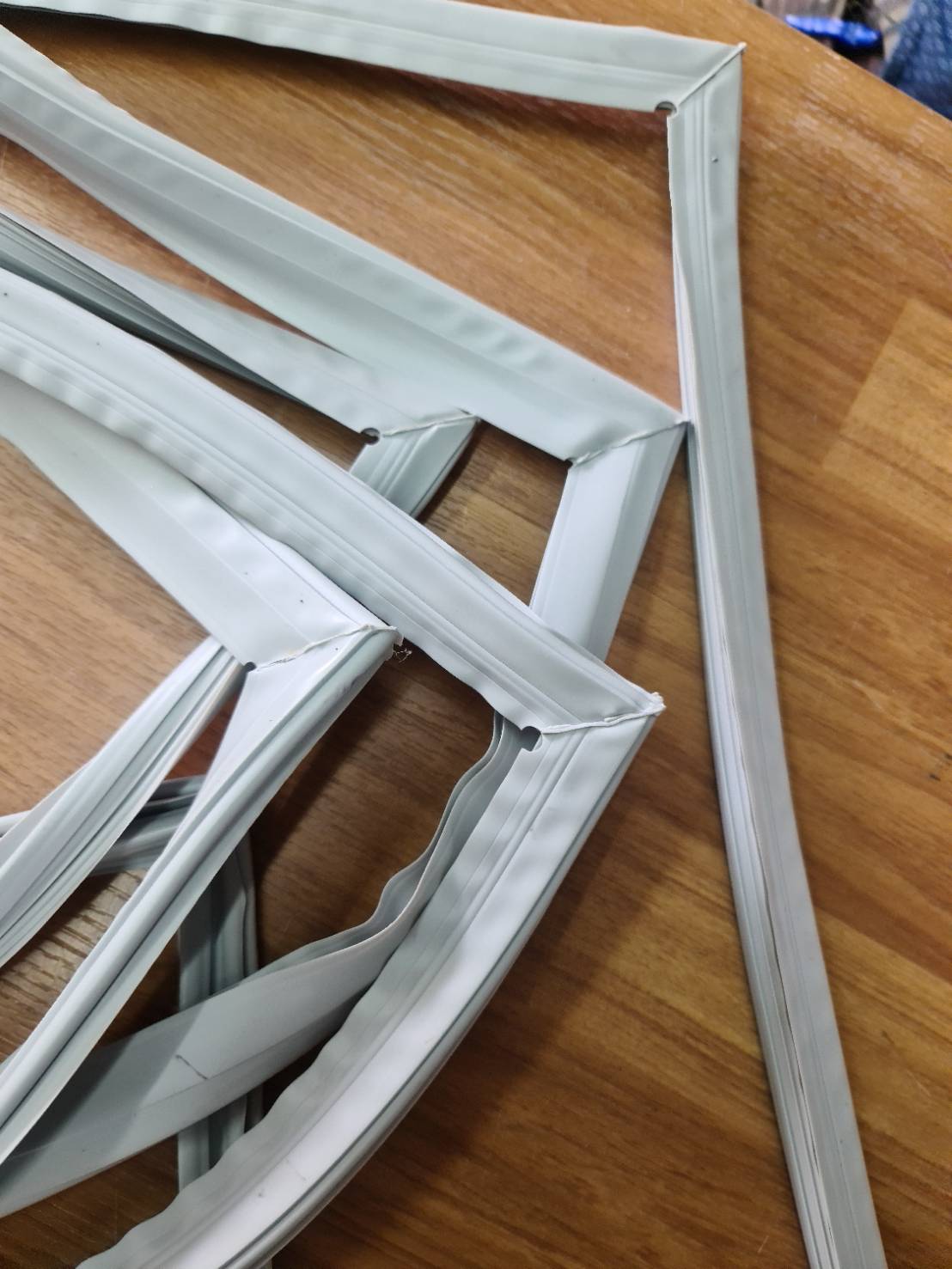 0000768 ขอบยาง ประตู ตู้เย็น Sharp ชาร์ป รุ่น SJ-P51N (ขอบล่าง) ยางขอบประตูตู้เย็น ขอบยางประตู ตู้เย็น 2 ประตู