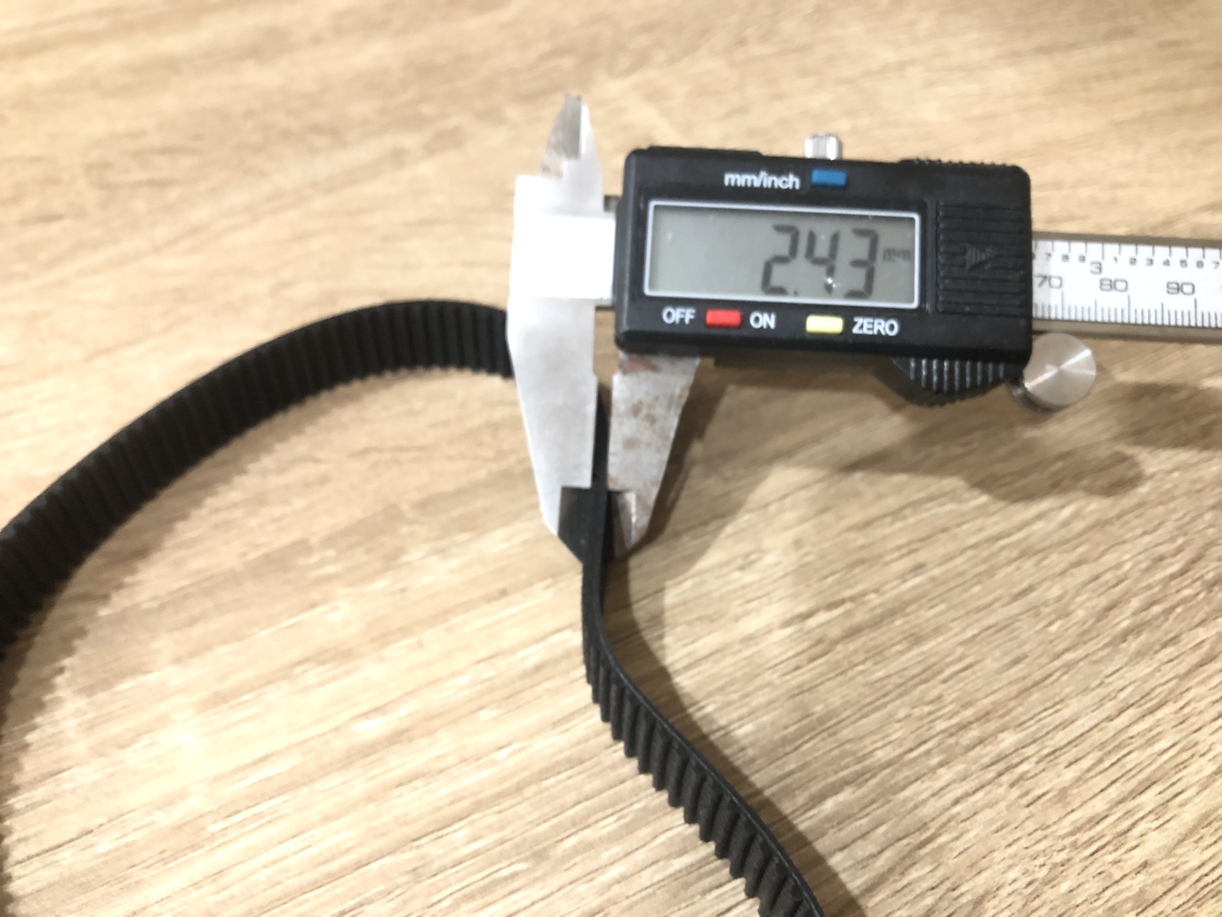 สายพาน HTD 3M Timing belt วงปิด 135 teeth 405mm length 15mm width 405-3M-15