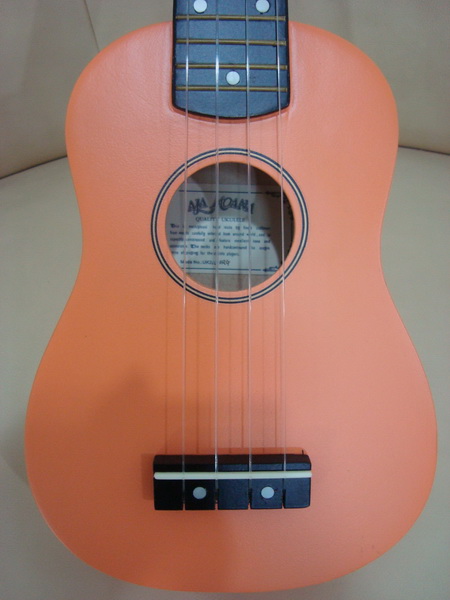 อคูเลเล่ UKULELE ยี่ห้อ AJA MAONA ของใหม่ ขนาด Soprano รุ่น UK21L-ORG สีส้ม เสียงดี ขายถูก