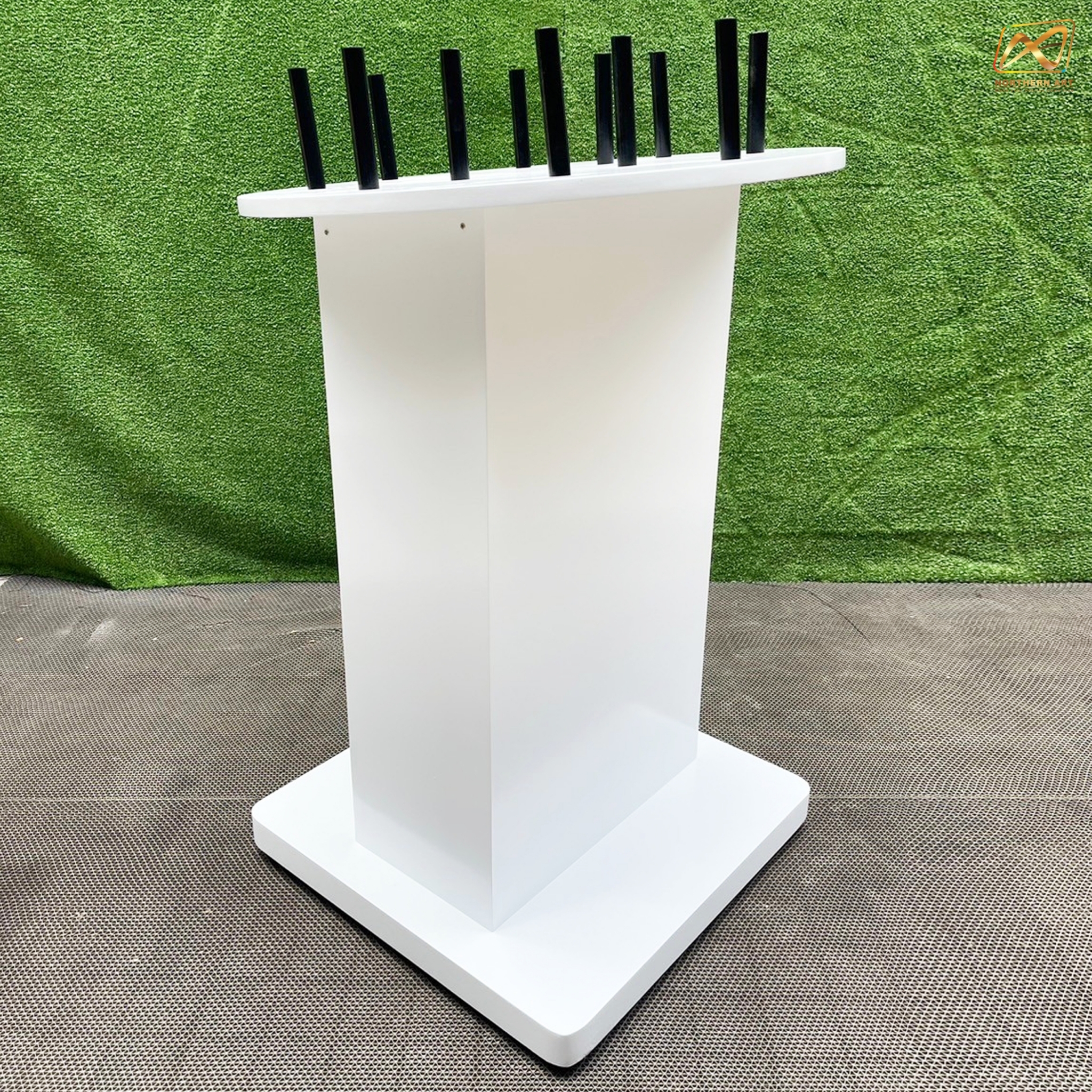 เกมส์โยนห่วง ฐานเหลี่ยม ขนาดแป้นกลม 80 ซม. สูง 110 ซม. พร้อมห่วงขนาด 5 อัน ไม่มีล้อ