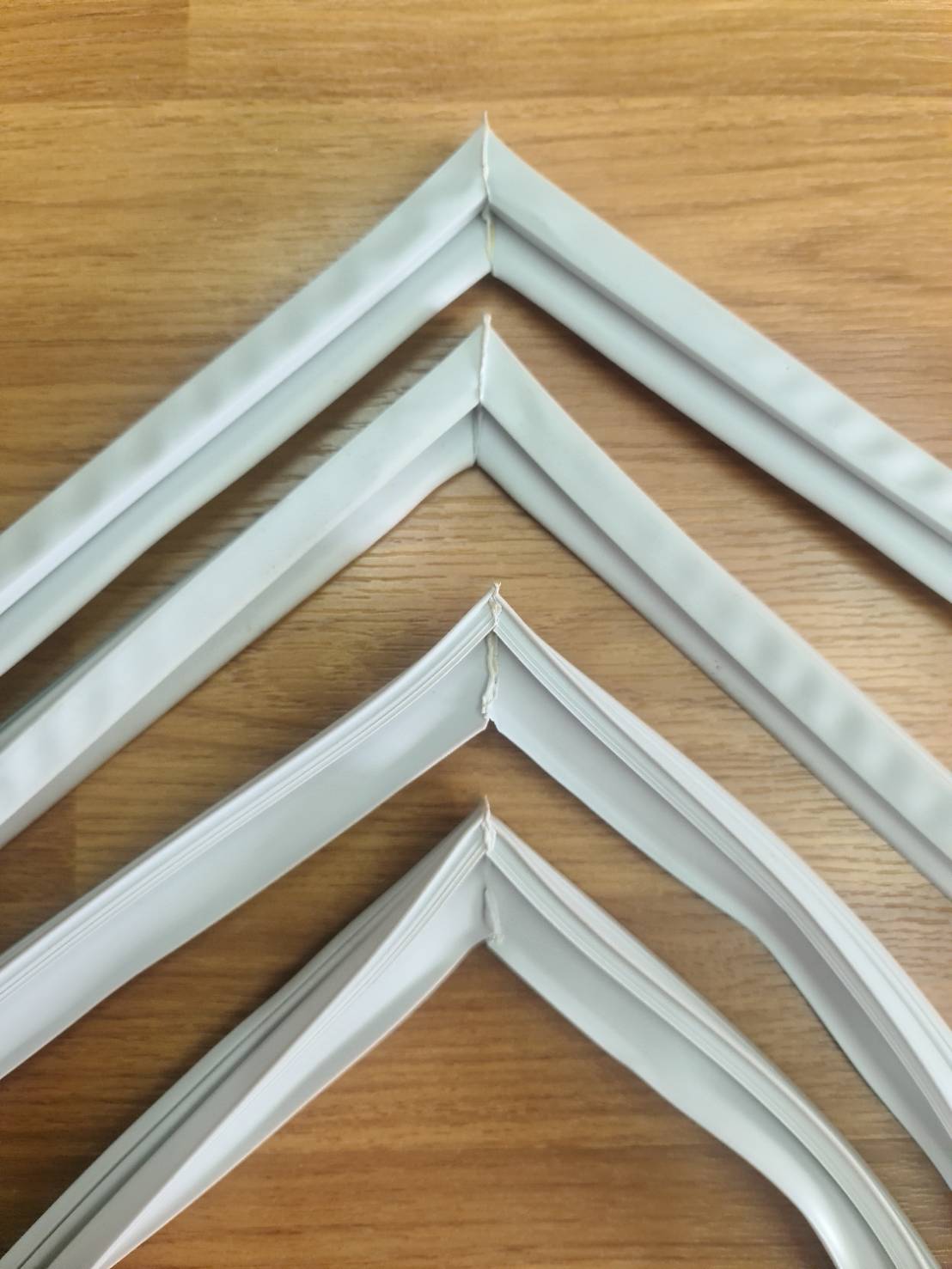 0000705 ขอบยาง ประตู ตู้เย็น Sharp ชาร์ป รุ่น SJ-D53M-SLG (ขอบล่าง) ยางขอบประตูตู้เย็น ขอบยางประตู ตู้เย็น 2 ประตู