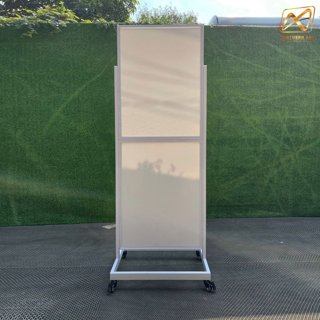 ป้ายตั้งพื้นเหล็ก กรอบคู่ สีขาว มีล้อ (W) 58 × (L) 73 x (H) 160 cm. สอดงานด้านบน โชว์ภาพ2ด้าน ถอดประกอบได้