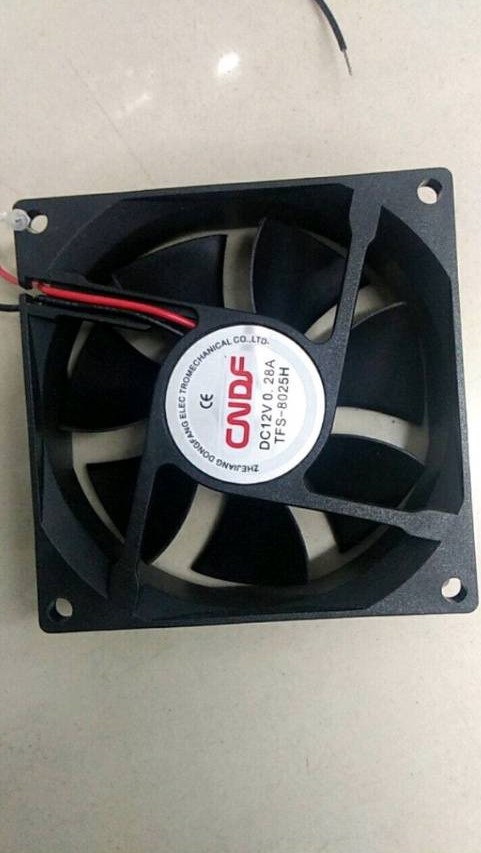 0000328 พัดลม DC 12 V ใช้ระบายความร้อน