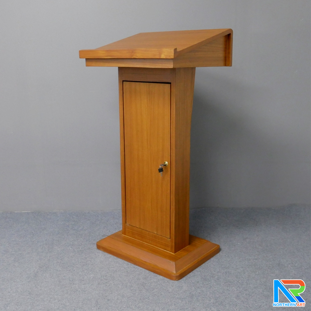 โพเดียมไม้ สีโอ๊ค ทรงโมเดิร์น TOP เอียง ขนาด (W)58 x (L)46 cm. สูง 114 cm. พร้อมตู้ใส่ของ มีกุญแจล็อค