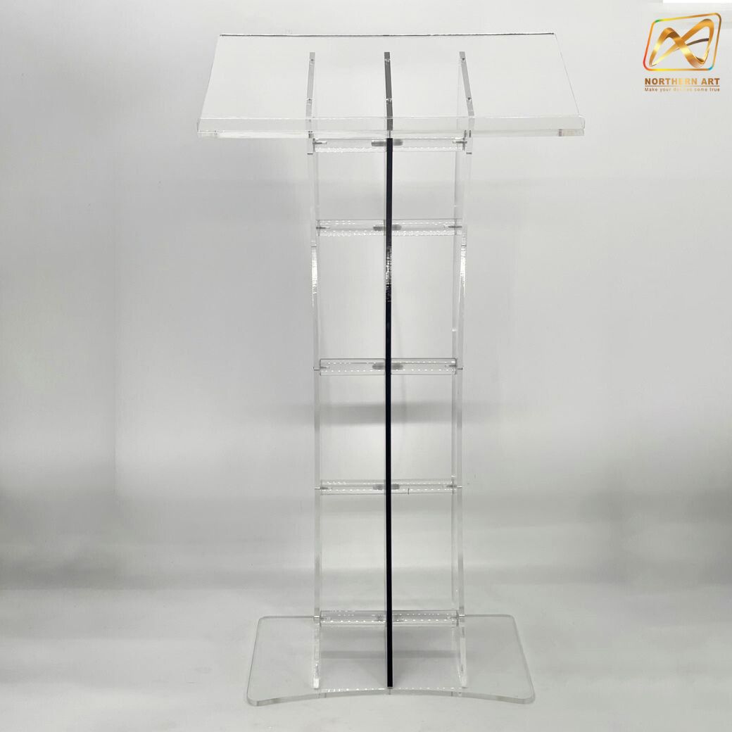 โพเดียมอะคริลิคใส และอะคริลิคสีน้ำเงิน ขนาด(W)60 x (L)42 x (H)113 cm. TOP เอียงพร้อมกันตก