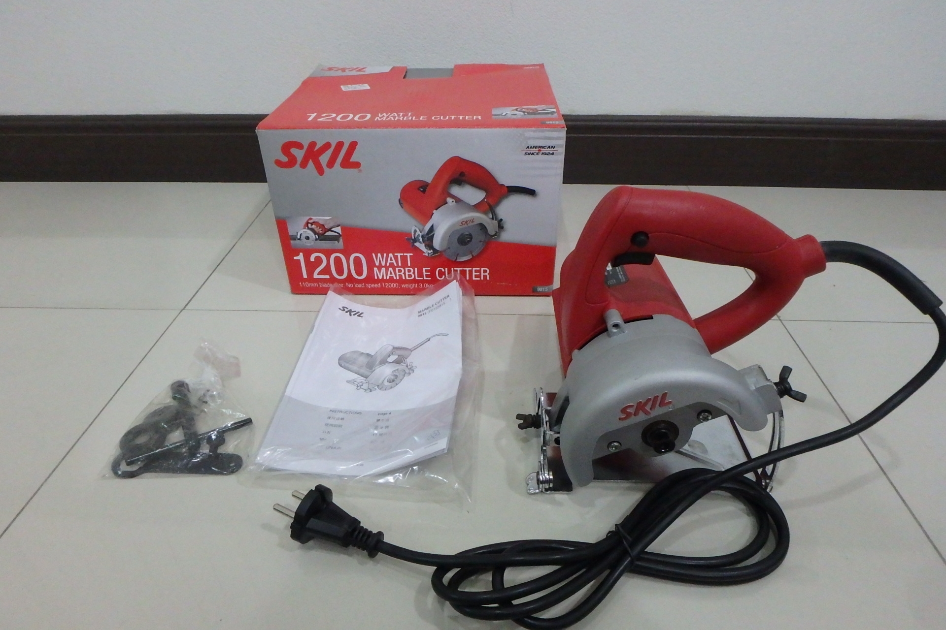 เลื่อย ตัดกระเบื้อง (ตัวตัดน้ำ) Skil ของแท้ รุ่น 9815 ของใหม่ มือหนึ่ง