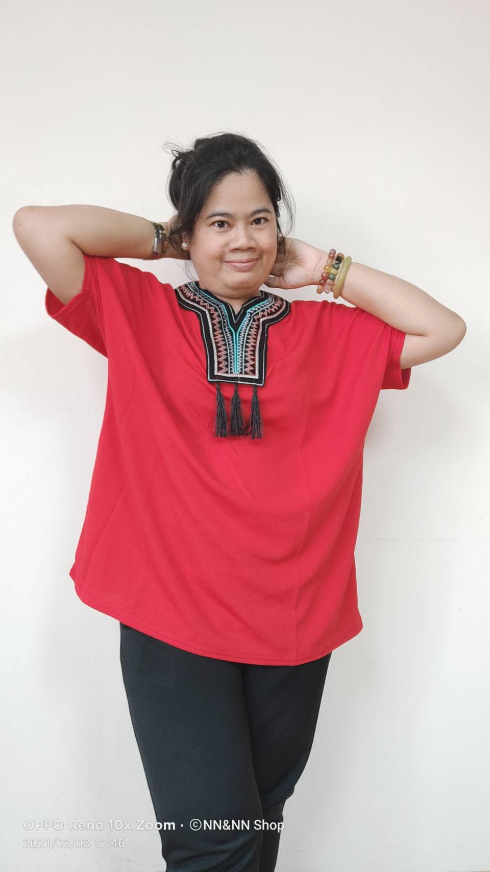 NNandNN Shop 12 0006 คอวีแต่งพู่ สีพื้น 52" 7XL