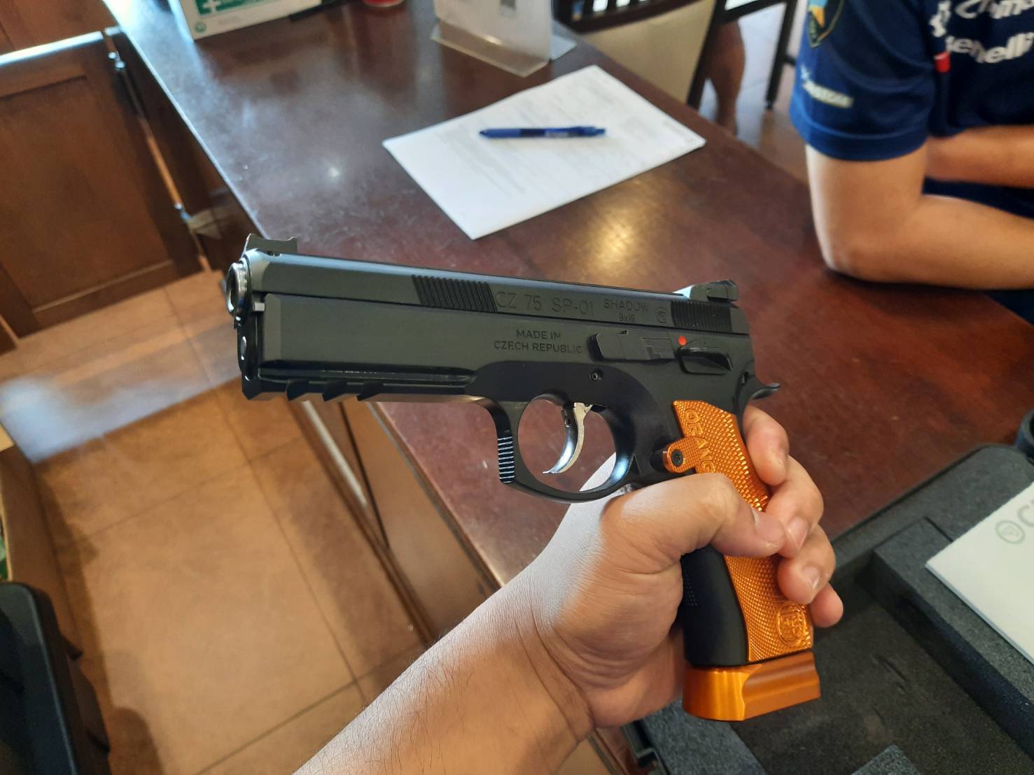 CZ SP-01 SHADOW ORANGE (สวัสดิการกรมการปกครอง) สั่งซื้อปืนรบกวนติดต่อร้านเท่านั้น