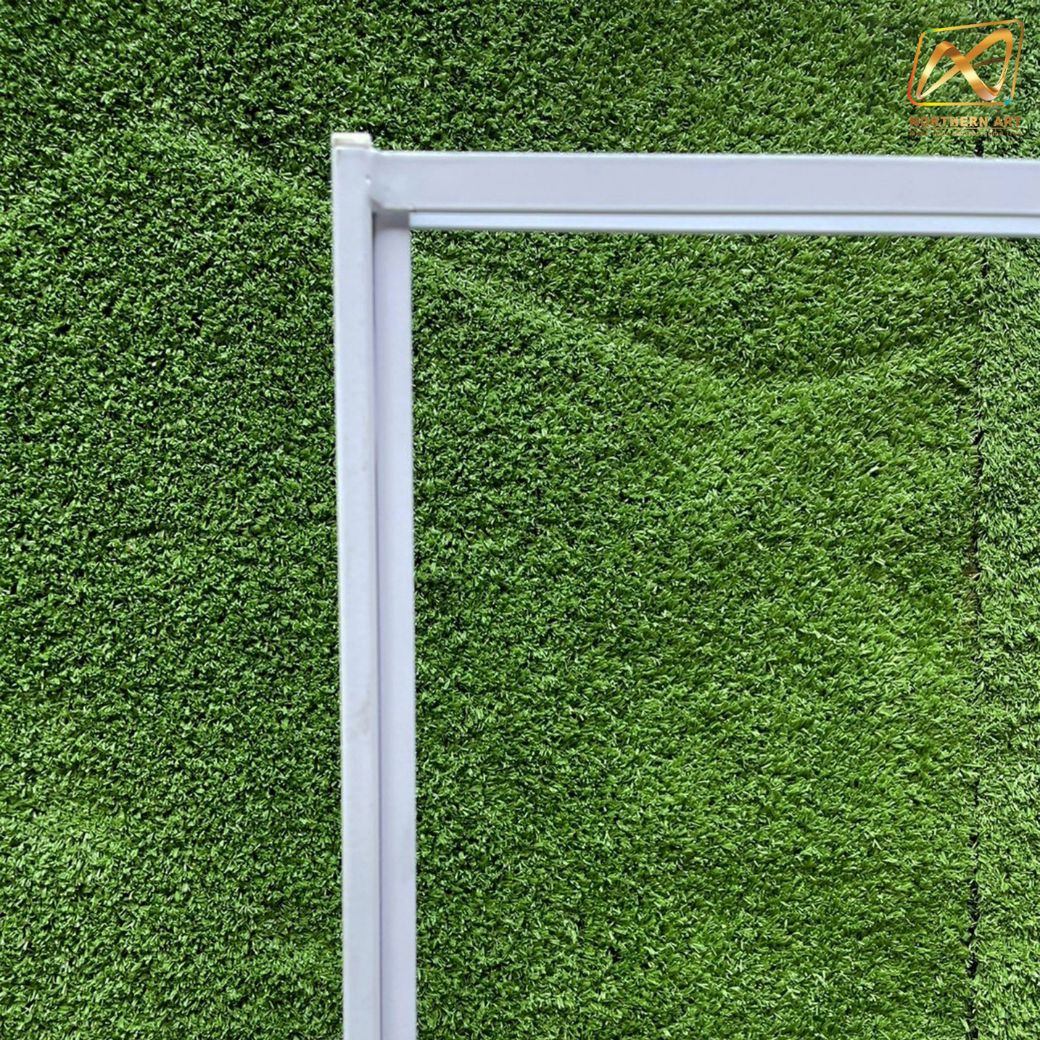 ป้ายตั้งพื้นเหล็ก กรอบคู่ สีขาว มีล้อ (W) 58 × (L) 73 x (H) 160 cm. สอดงานด้านบน โชว์ภาพ2ด้าน ถอดประกอบได้