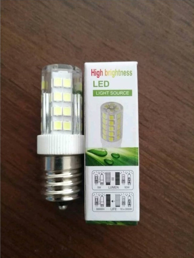 0000308 หลอดไฟ LED E 17 กลียวใหญ่ แสง สีขาว