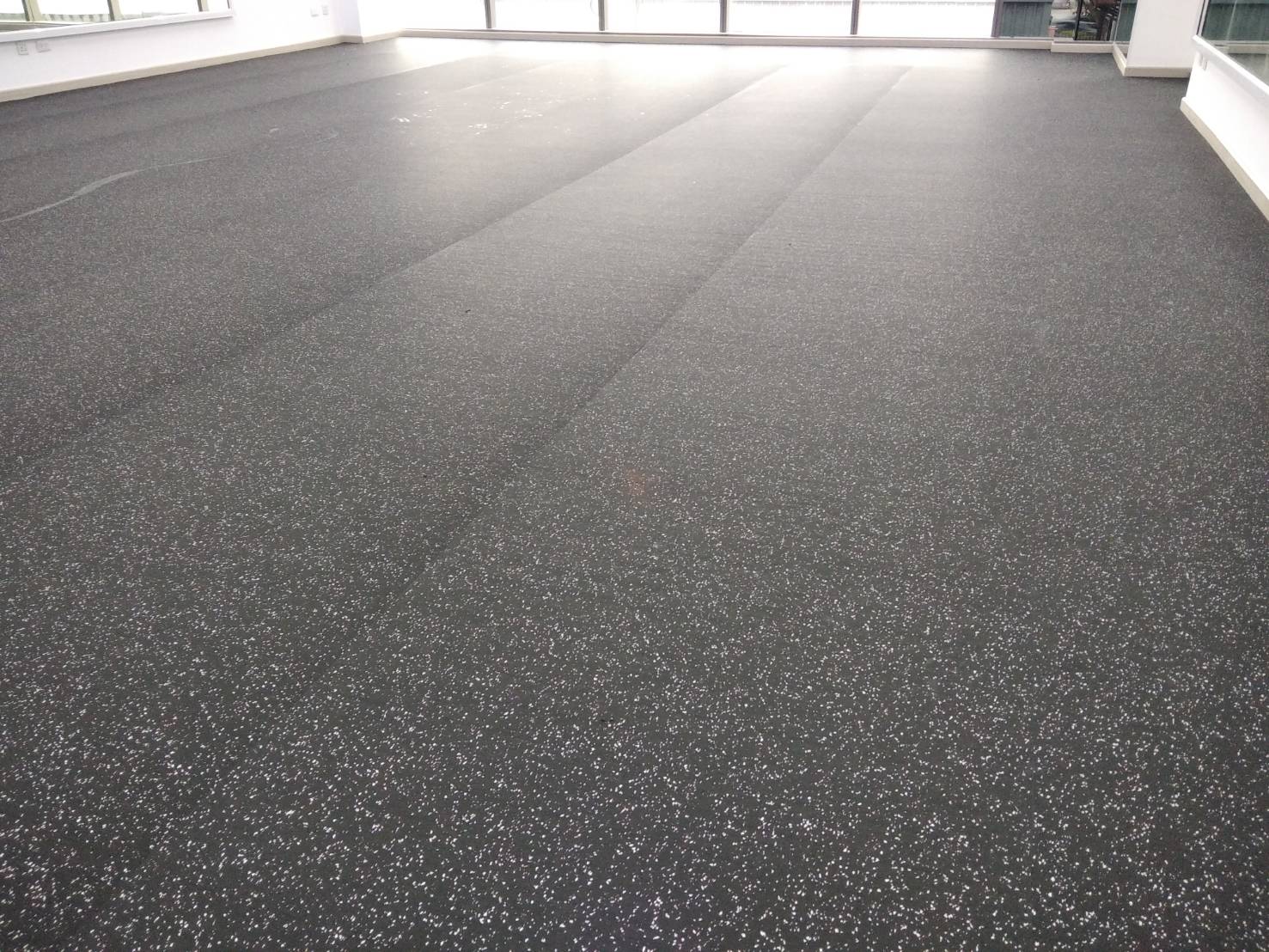 แผ่นปูพื้น แผ่นรองพื้น แผ่นปูพื้นกันกระแทก