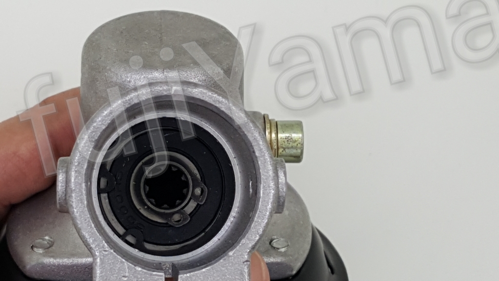 หัวเกียร์เครื่องตัดหญ้า 28mm 9T ใช้กับเครื่องตัดหญ้าทุกรุ่น ที่มีขนาดเพลา 28มิล9ฟัน.