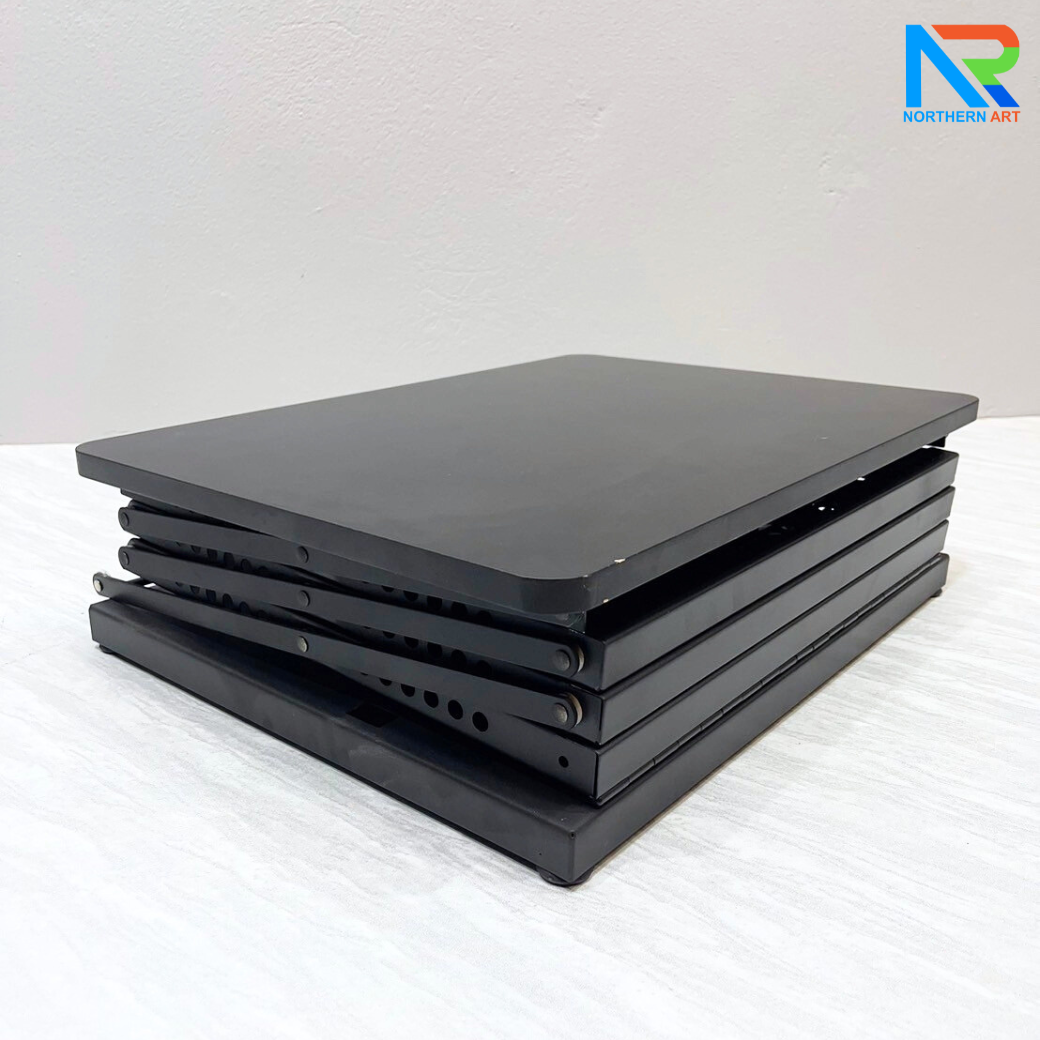 ชั้นวางโบรชัวร์เหล็กพร้อมTOPไม้สีดำ พับเก็บได้ ช่องใส่โบชัวร์ ขนาด A3 มี 3 ช่อง