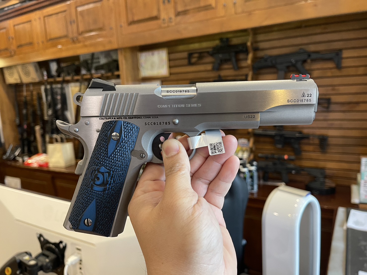 Colt Competition 1911 .45 สวัสดิการกรมการปกครอง (ปืนสวัสดิการ สนใจจะสั่งรบกวนทักทางร้าน ไม่กดเล่นนะครับ)