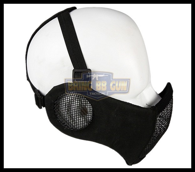 หน้ากากตะแกรงครึ่งหน้า รุ่นแก้มผ้ามีที่ปิดหู