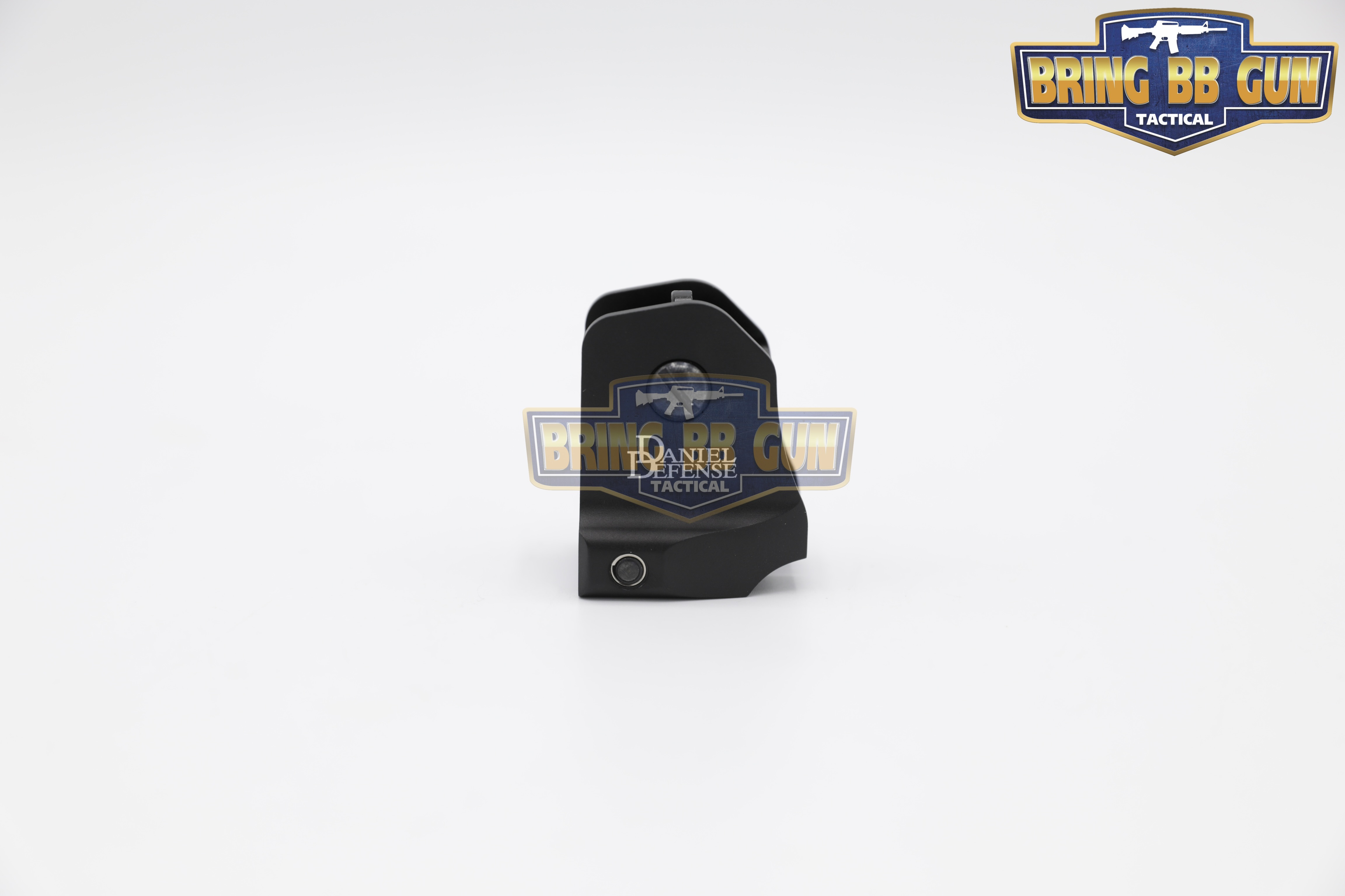 ศูนย์หน้า-หลัง สามเหลี่ยม Daniel Defense