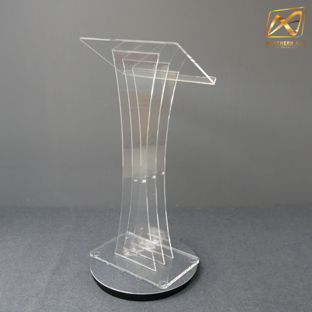 โพเดียม อะคริลิคใส AC-02 ขนาด(W)60 x (L)40 x (H)123 cm. TOP เอียงพร้อมกันตก วัสดุอะคริลิคใส หนา 10-20 มม.