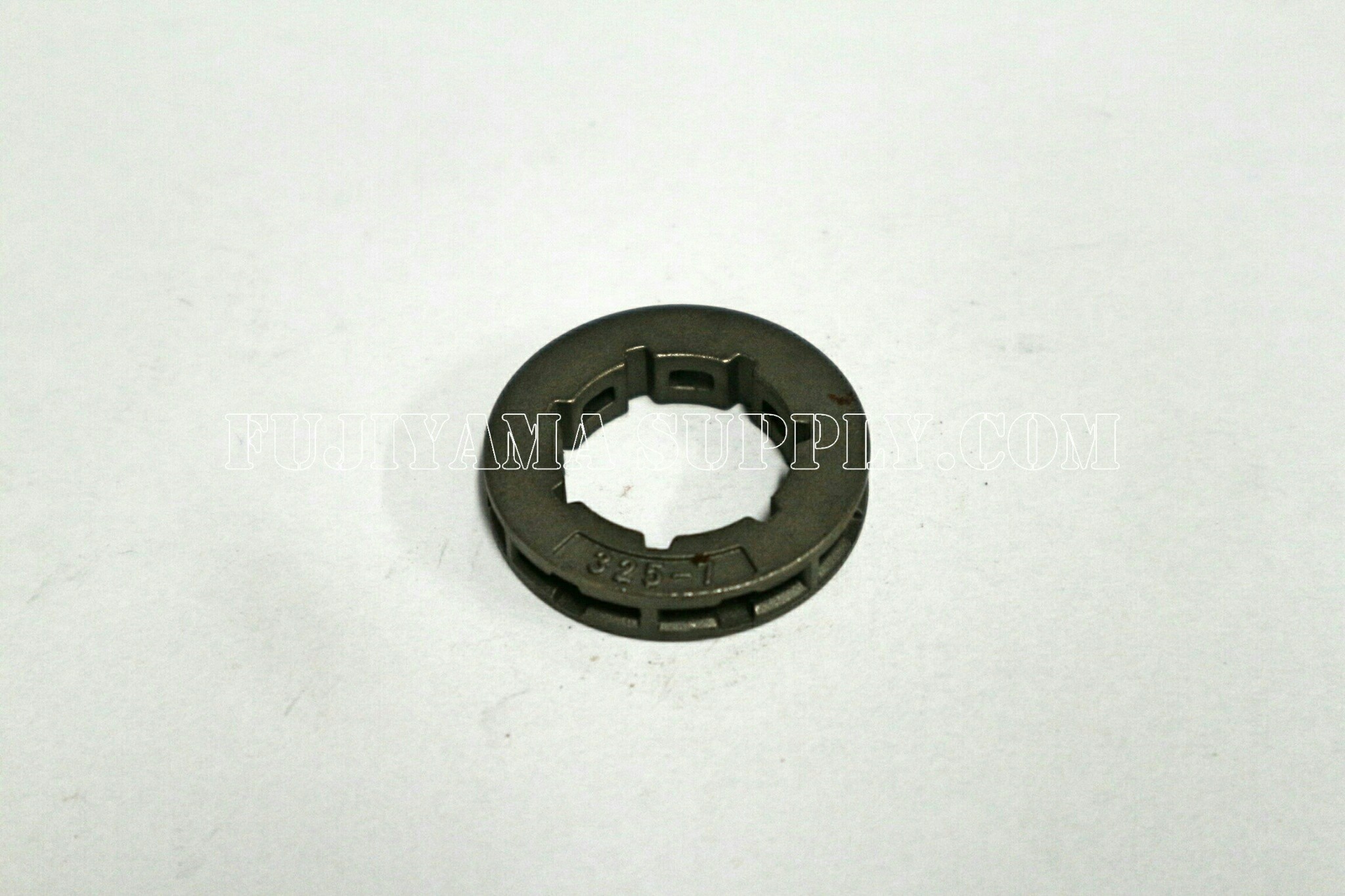 แหวนสเตอร์ 325-7 ใช้กับถ้วยสเตอร์เครื่องตัดไม้ / เลื่อยยนต์ รุ่น 5200