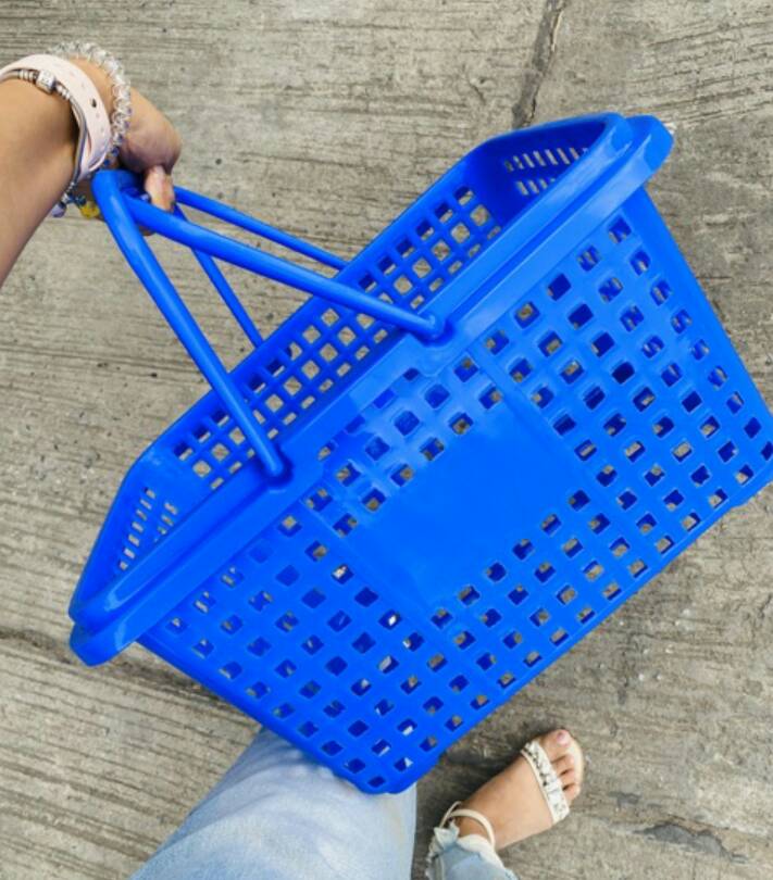 ตะกร้าช้อปปิ้ง พลาสติก หูหิ้ว