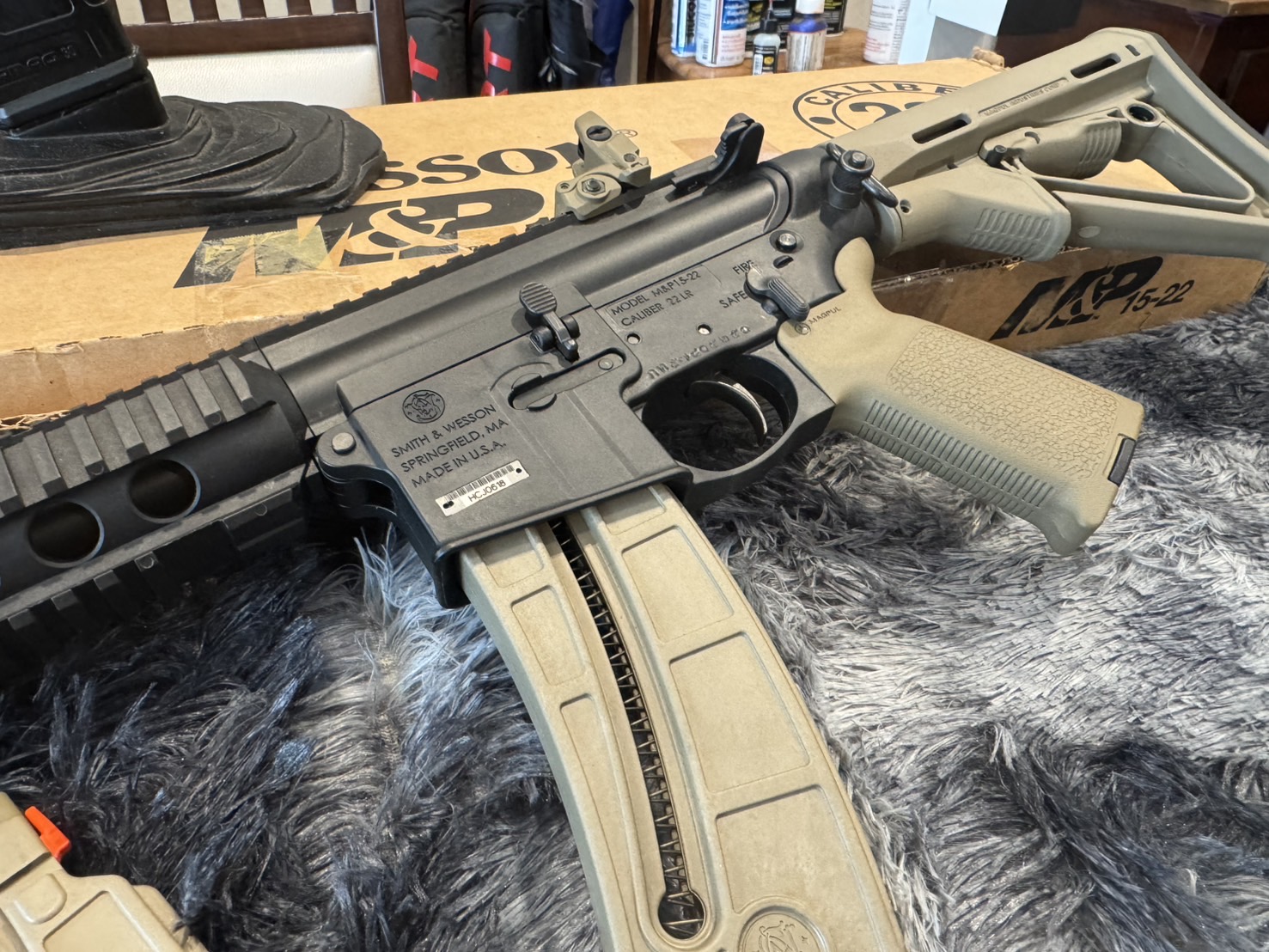 ** ติดจอง **[ปืนฝากขายมือสอง] Smith MP15-22 .22LR สภาพดี สีทราย ราคาดีน่าโดน น่าใช้งาน !!