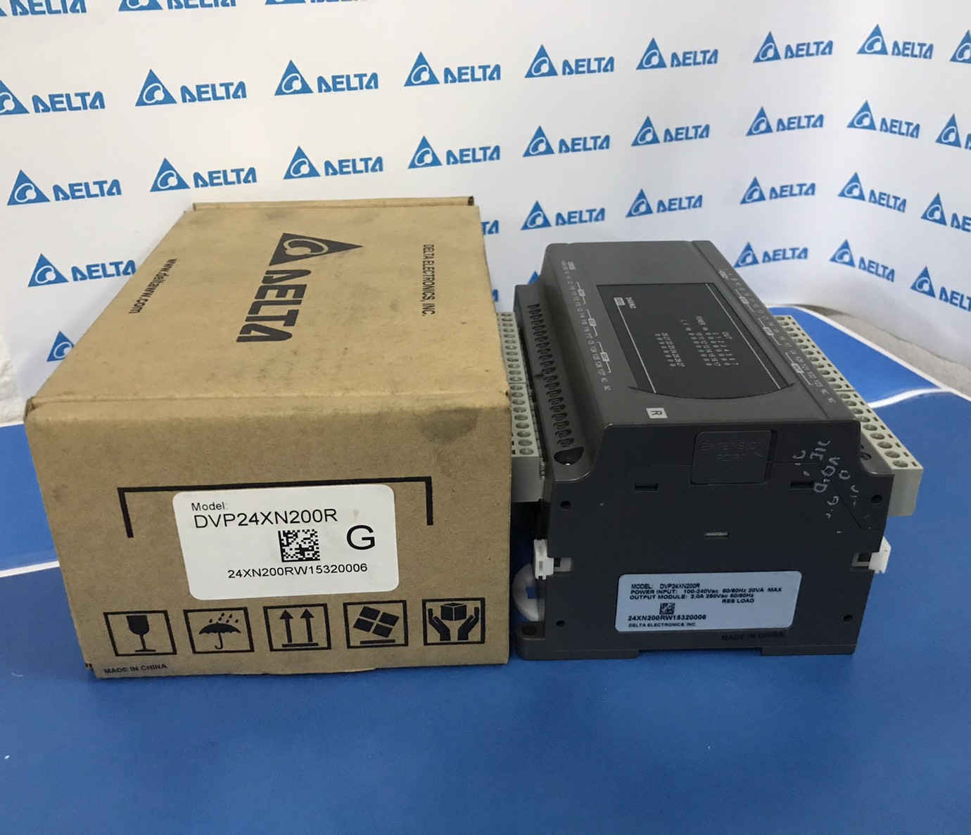 Delta PLC DVP24XN200R Extension 24O Extension, 220V (Relay)